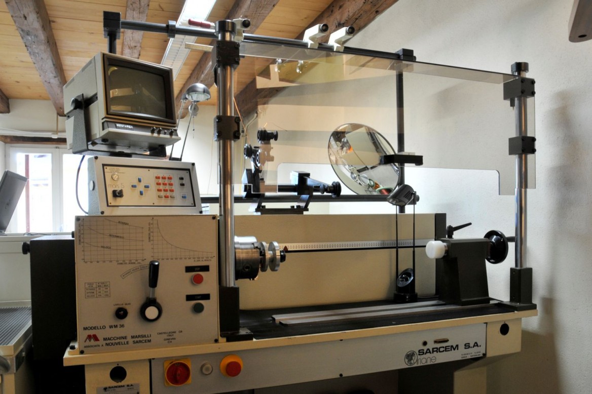 bobineuse CNC pour la fabrication de self inductance pour des filtres de haut-parleurs hifi